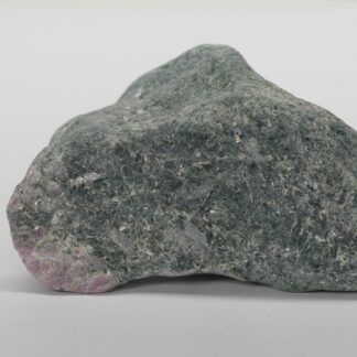 Rubin auf Amphibolit s16